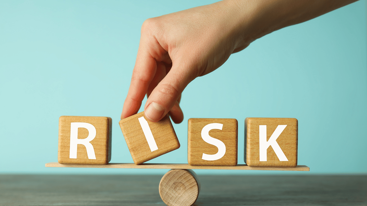 riskの文字のブロック